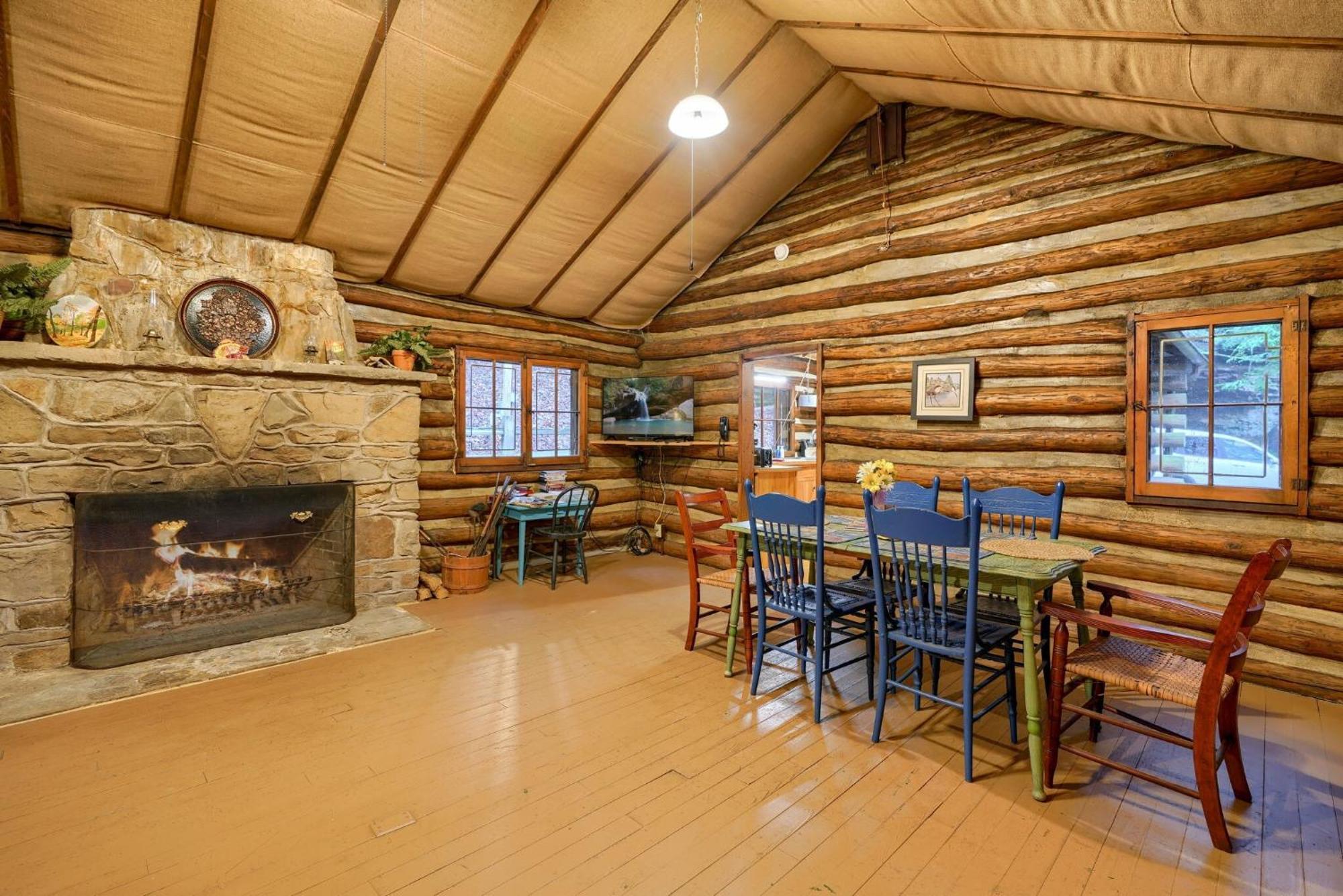 Russell Cabin Logan Εξωτερικό φωτογραφία