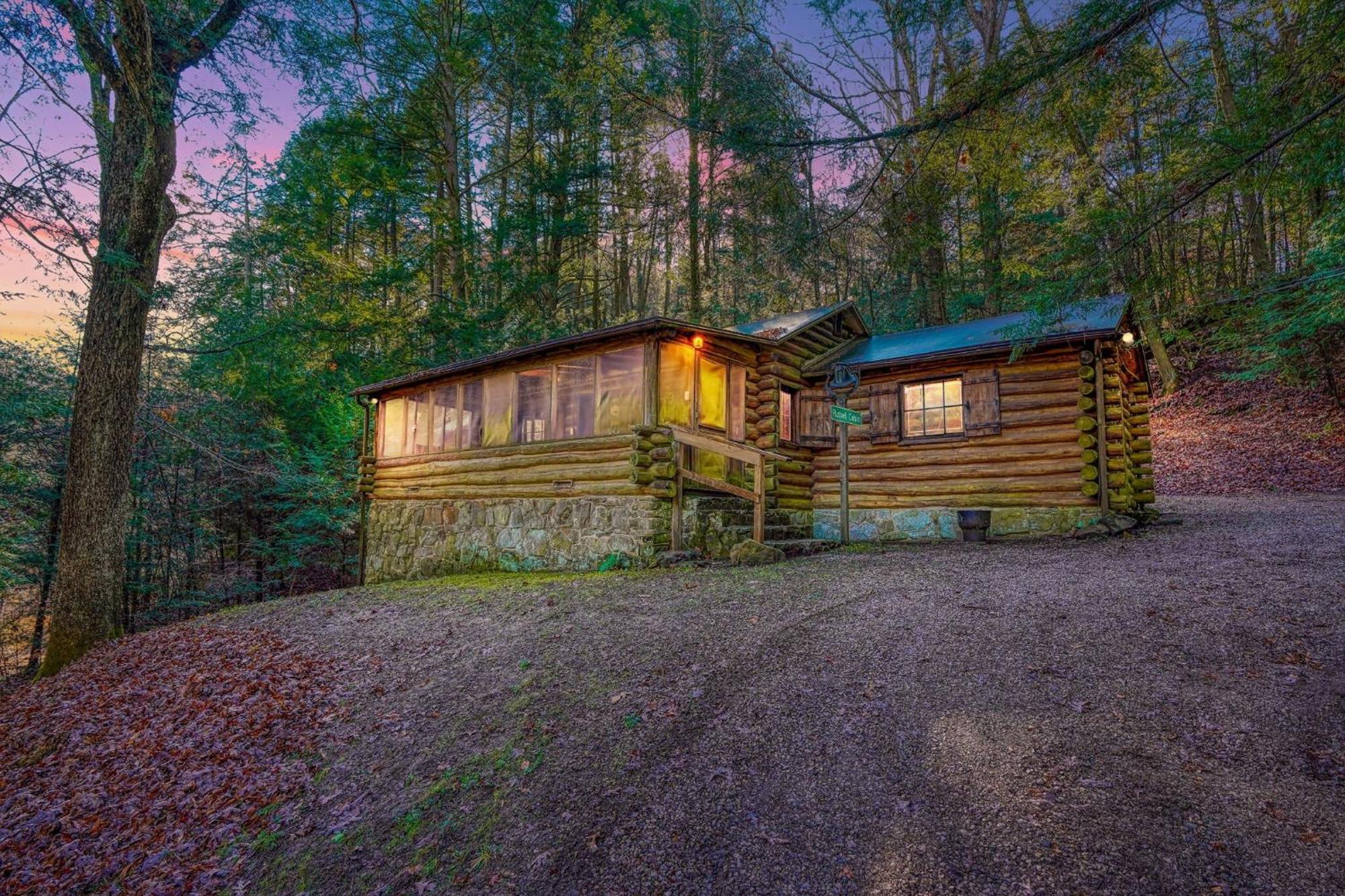 Russell Cabin Logan Εξωτερικό φωτογραφία