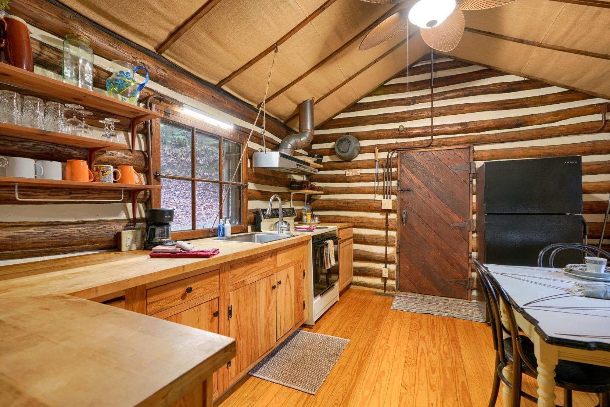 Russell Cabin Logan Εξωτερικό φωτογραφία