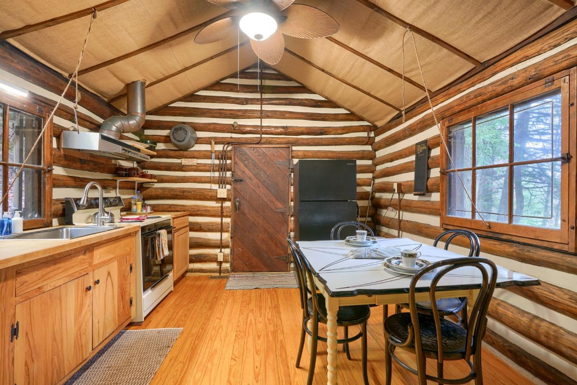 Russell Cabin Logan Εξωτερικό φωτογραφία